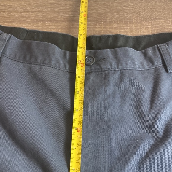 EUC Mens Vintage L.L Bean Navy Blue Comfort Waist Pleated Pants Size 42x34 - Picture 5 of 8